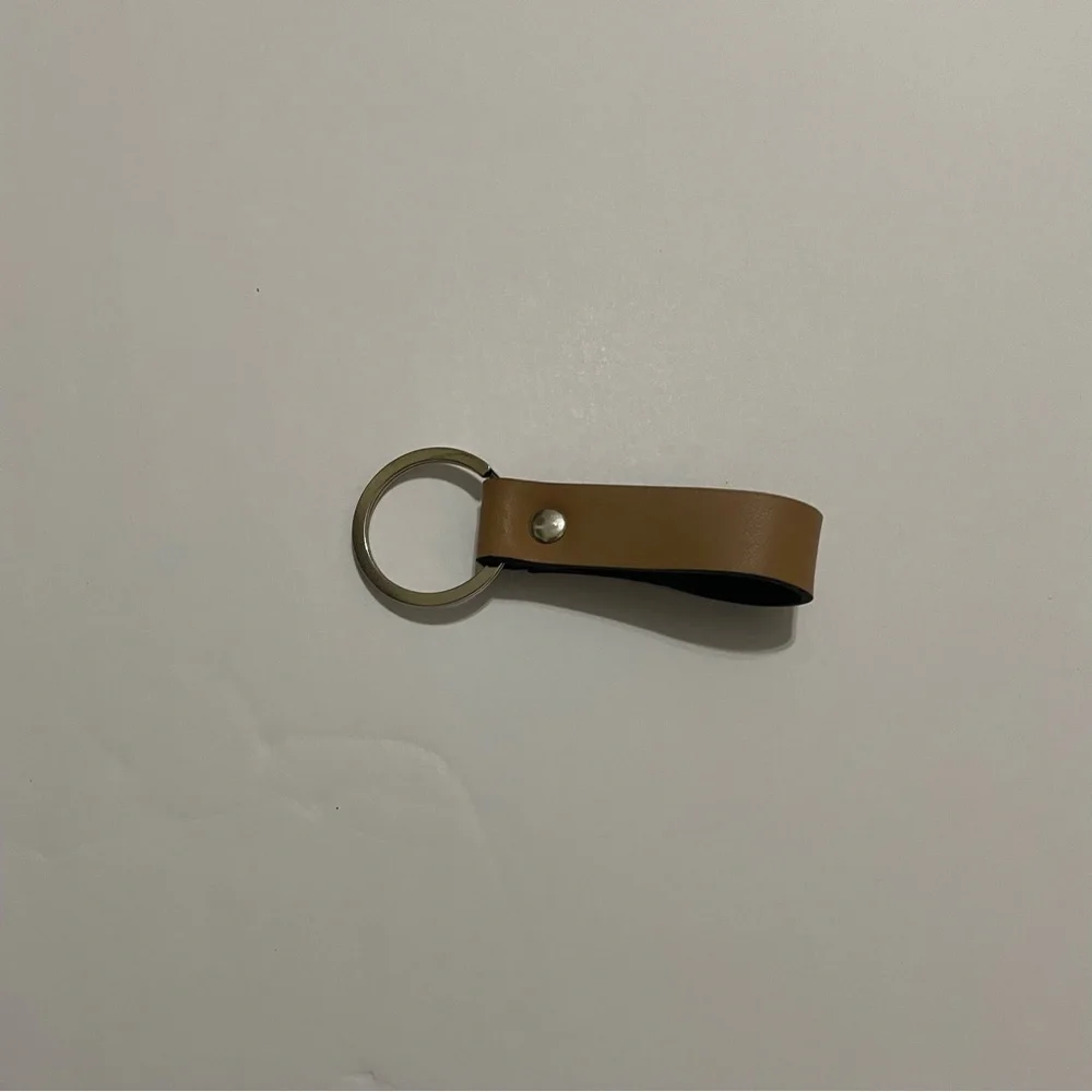 Project Cloud Tan Leather Keychain NWOT